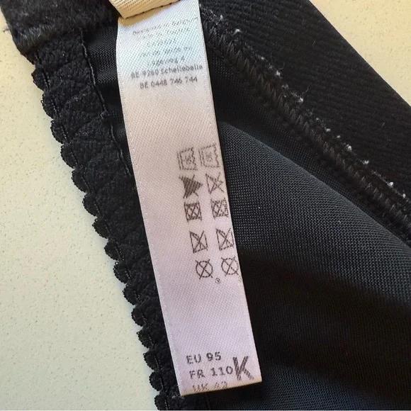 Primadonna Full Figure Black Lace Bra - Picture 5 of 7